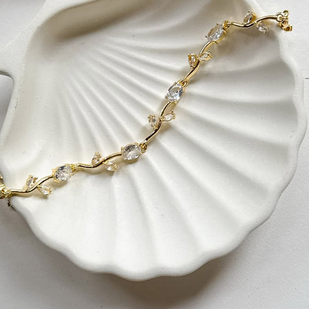 18K Gold Plated Tulip Vine Clear Crystal Bracelet for Women
