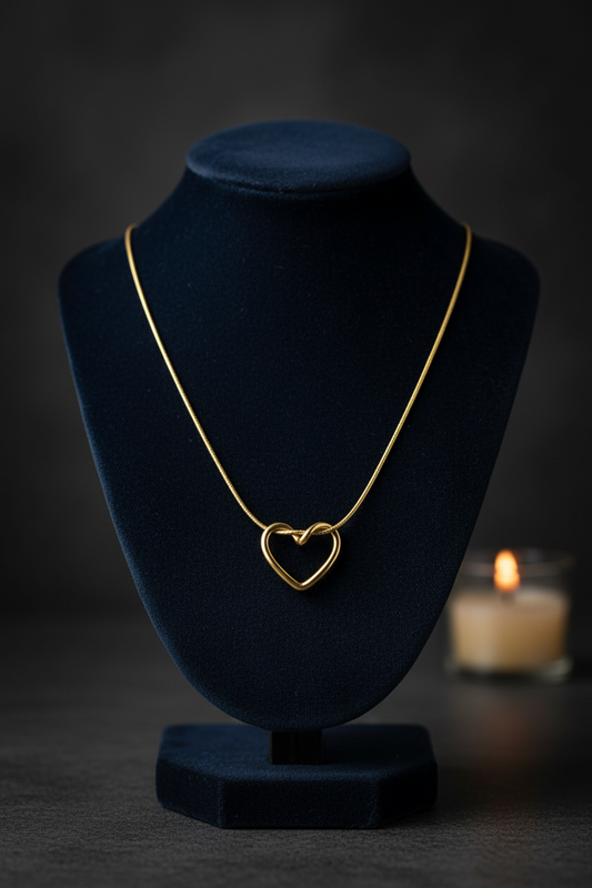 Anti Tarnish Heart Knot Pendant Necklace - Dark Luxury Style